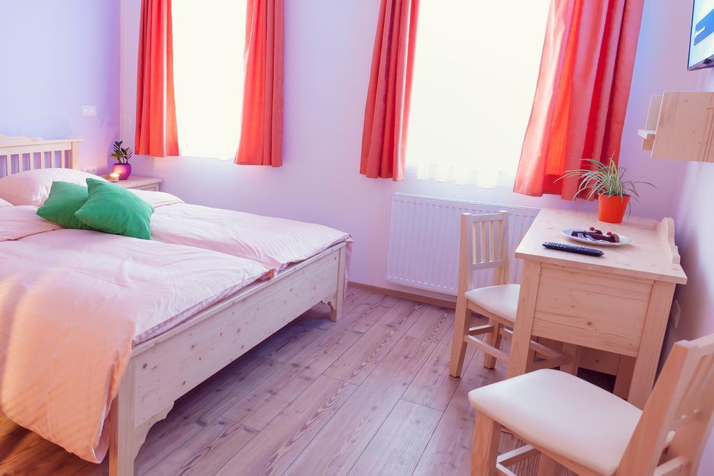 Guesthouse Macesen Spodnja Sorica Стая снимка