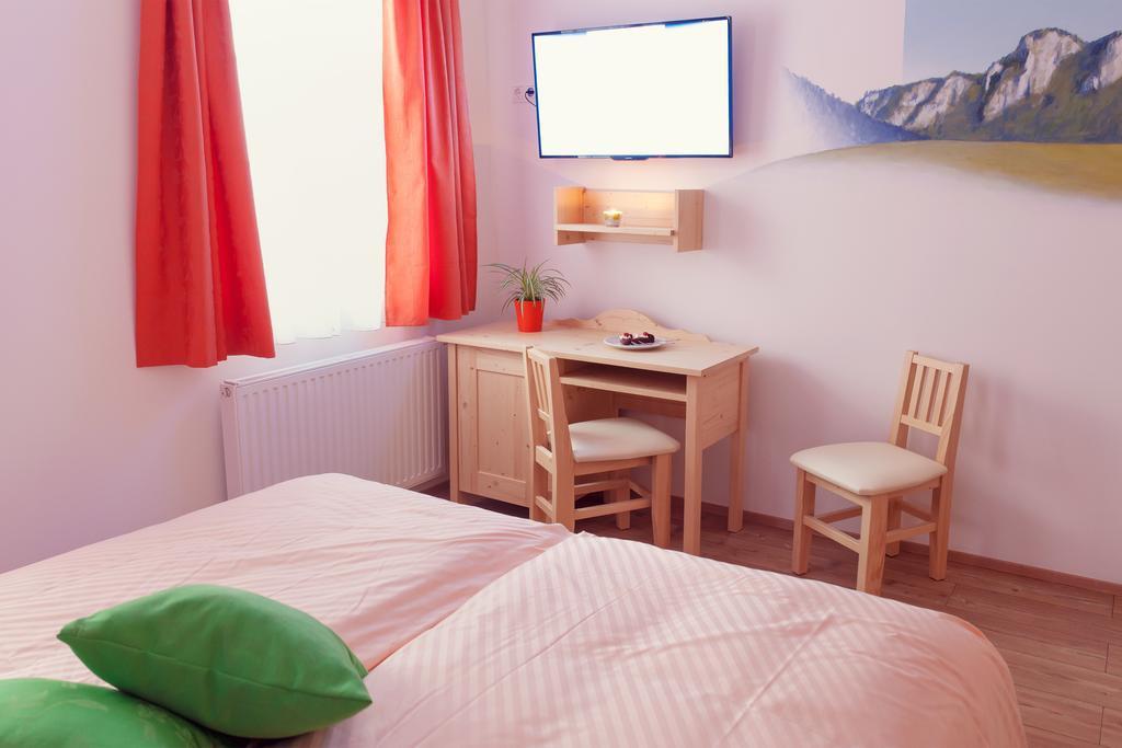 Guesthouse Macesen Spodnja Sorica Стая снимка