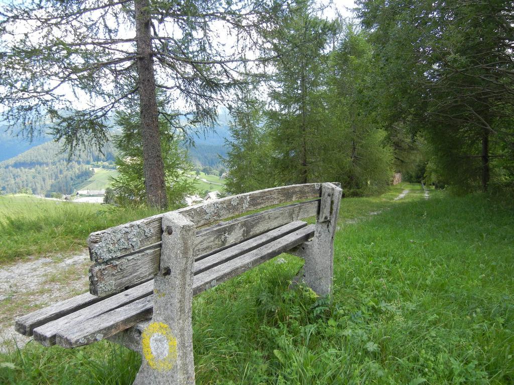 Guesthouse Macesen Spodnja Sorica Екстериор снимка